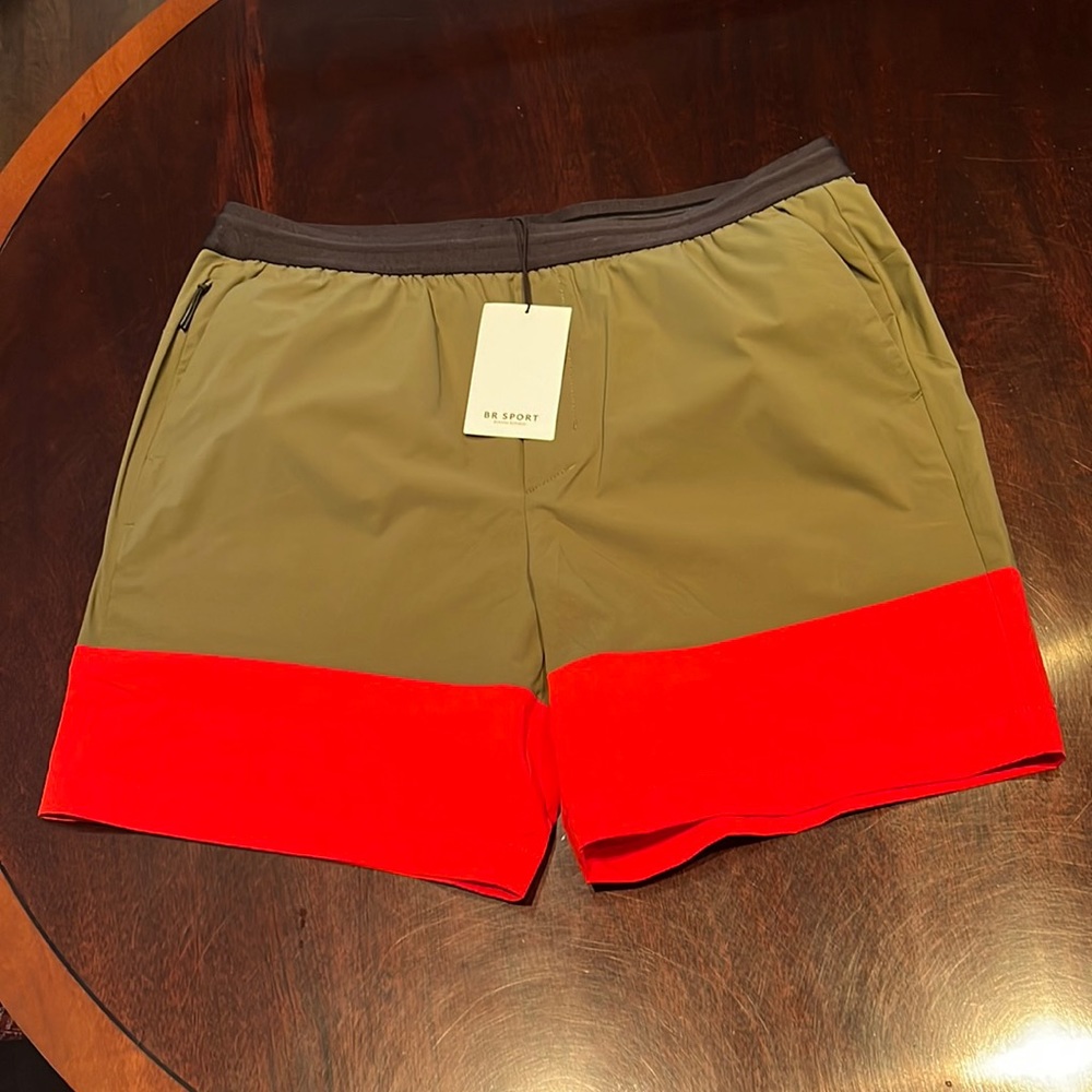 NWT Banana Republic BR Sport Size Large